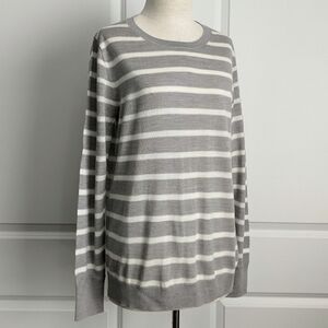 Banana Republic 100% Merino Wool Lightweight Crew Neck Stripe Grey White L NWOT